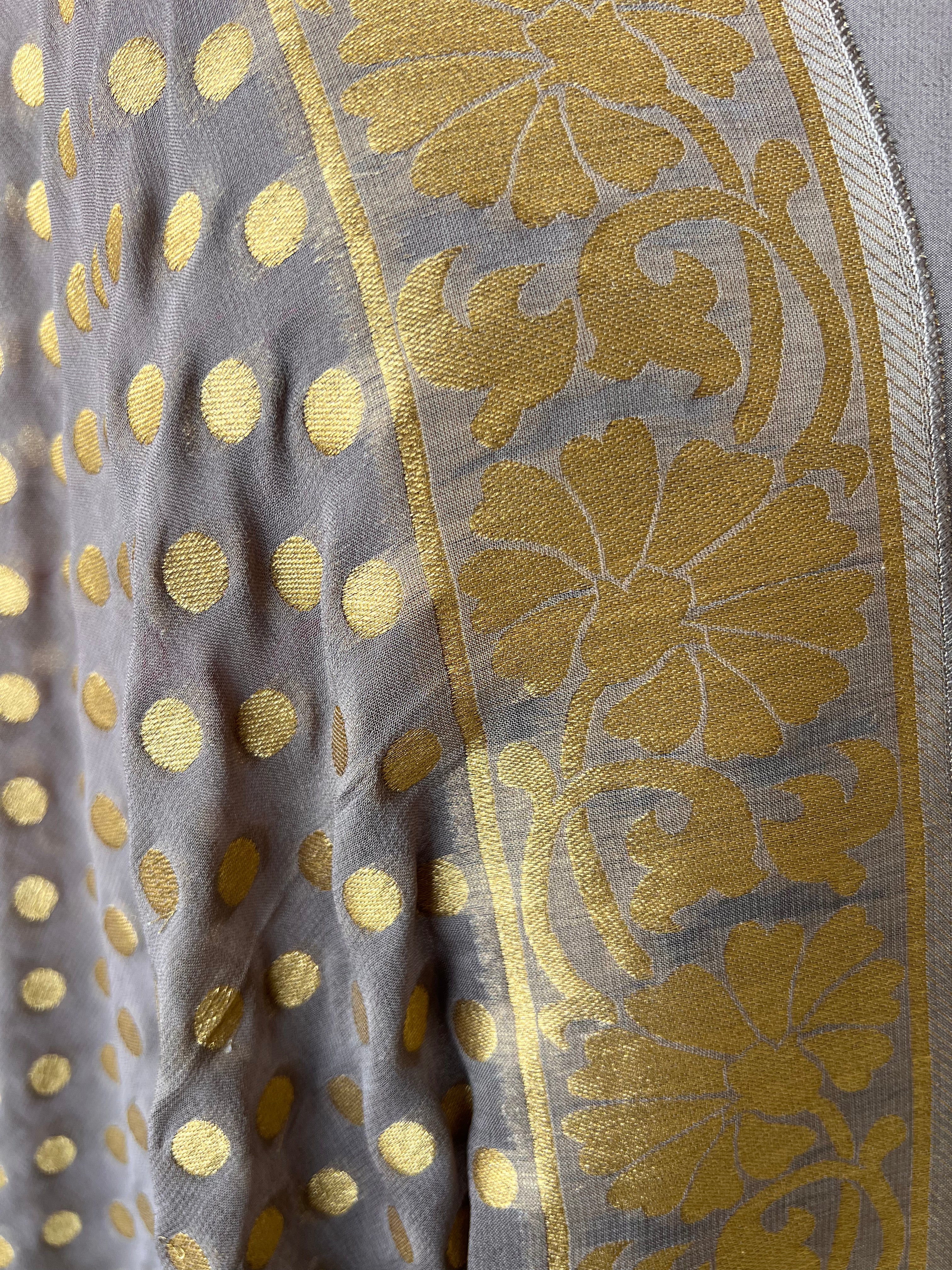 Grey Banarsi Crepe khadi geogertte