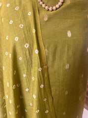 Banarsi zari woven boti with bandhej dupatta