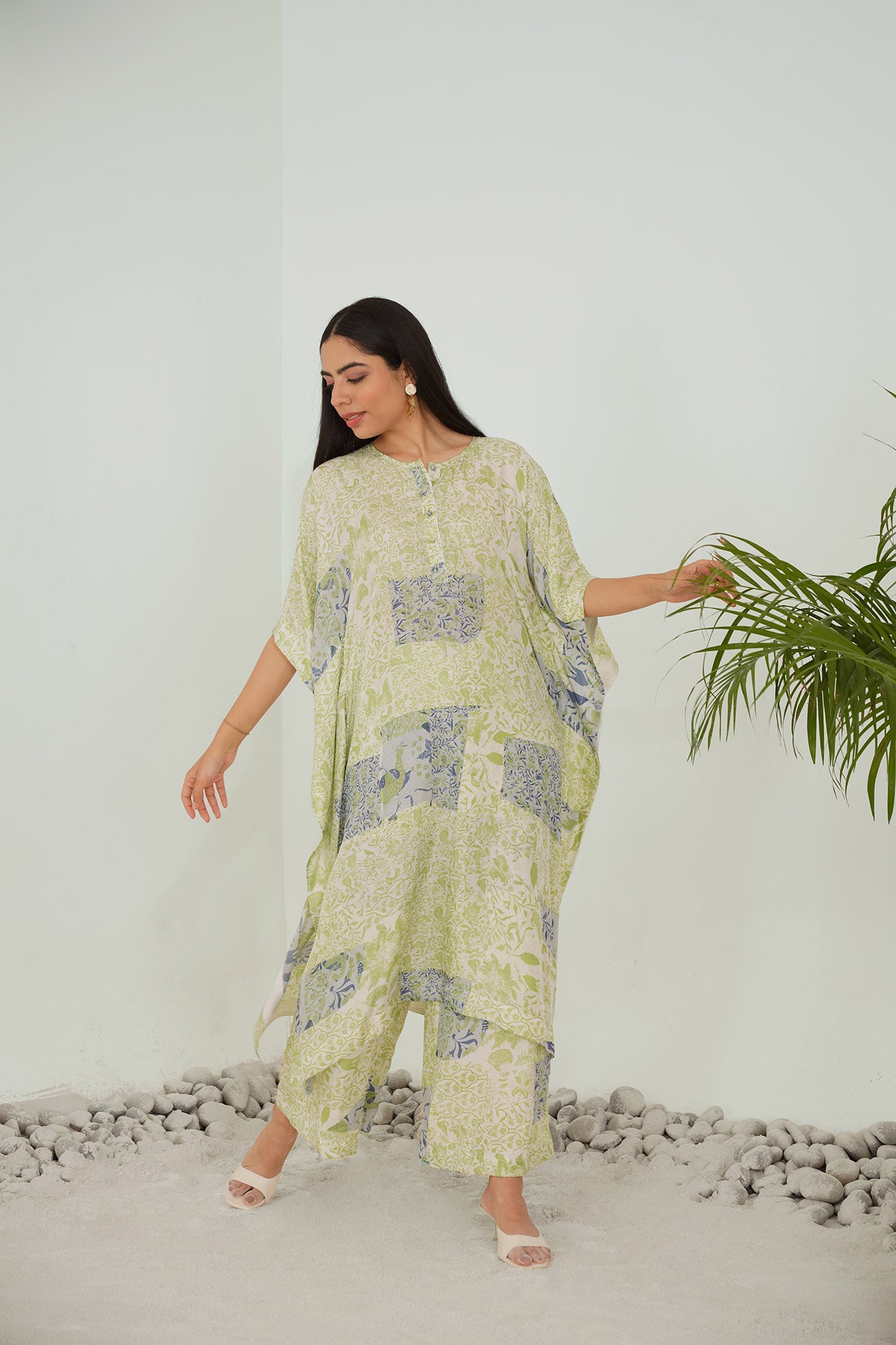 Giardino Green Silk Kaftan Kurta