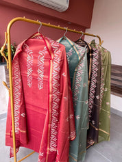 Banarasi Silk Embroidered Zari Weaved Suit