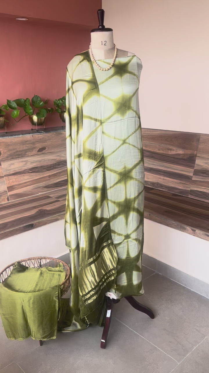Green Modal Silk Clamp dyed 3 piecesuit set