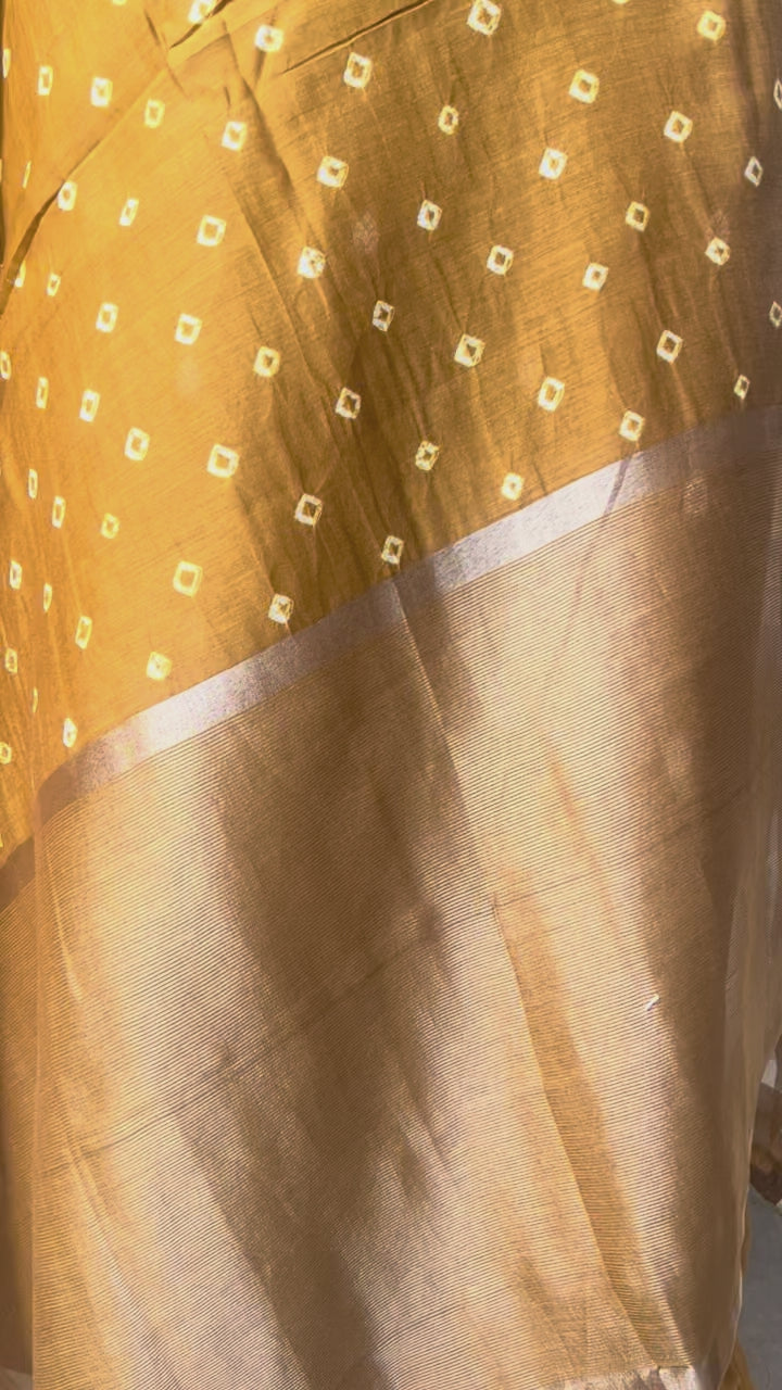 Banarsi zari woven boti with bandhej dupatta