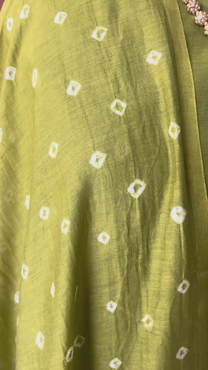 Banarsi zari woven boti with bandhej dupatta