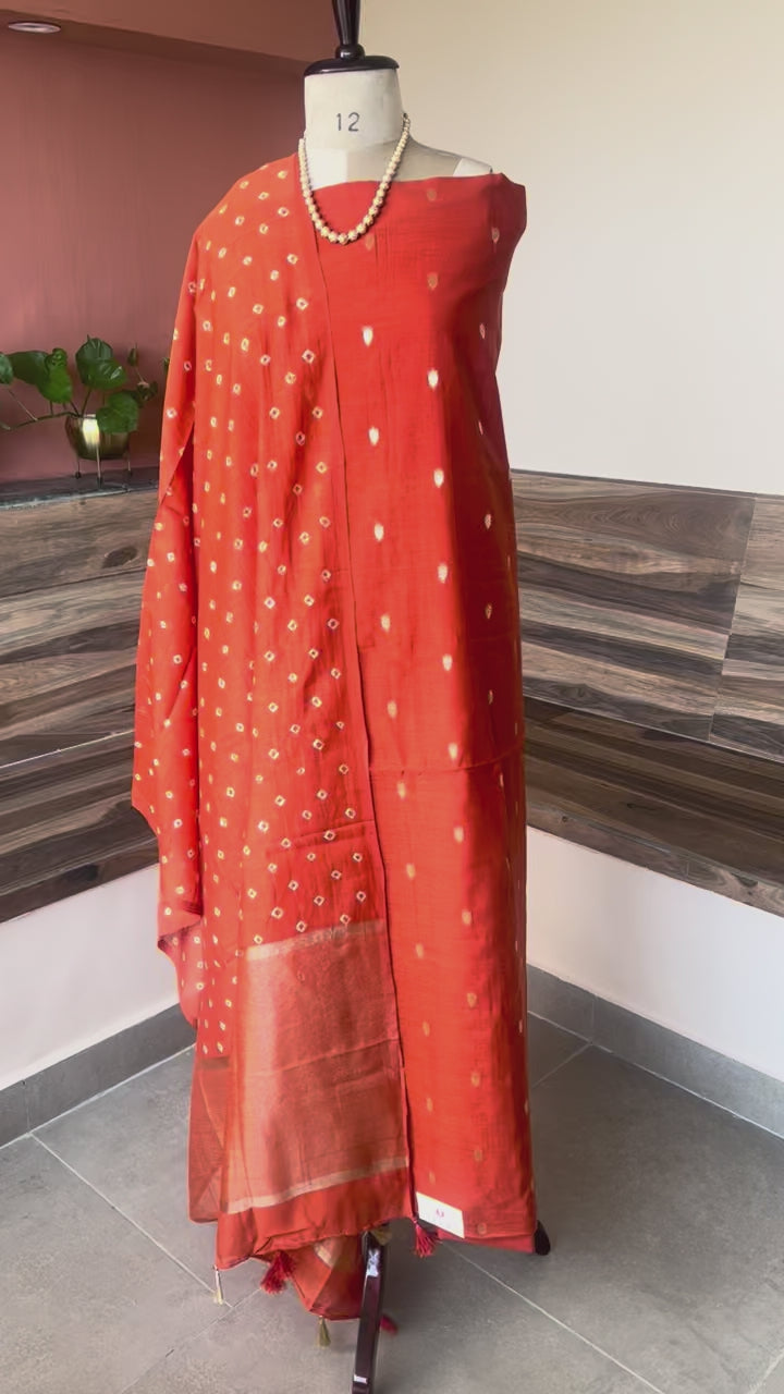 Banarsi zari woven boti with bandhej dupatta